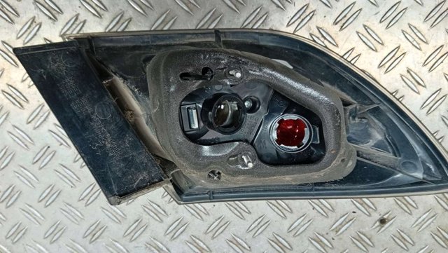 MAZDA BR5S51150B Фонарь задний правый внешний в наличии Ирпень