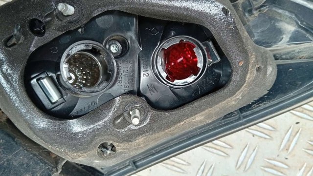 MAZDA BR5S51150B Фонарь задний правый внешний в наличии Киев