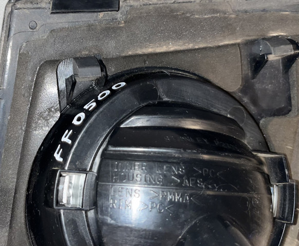 BS4J513F0 MAZDA Фонарь задний правый внутренний купить в Сумы