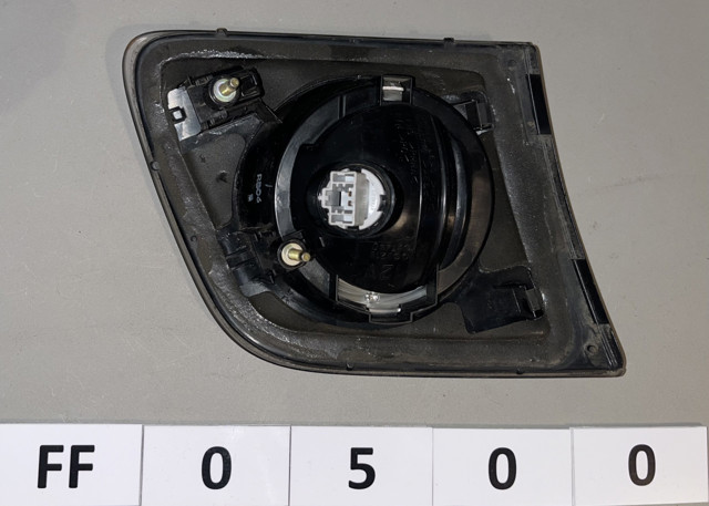 BS4J513F0 MAZDA Фонарь задний правый внутренний купить в Черновцы