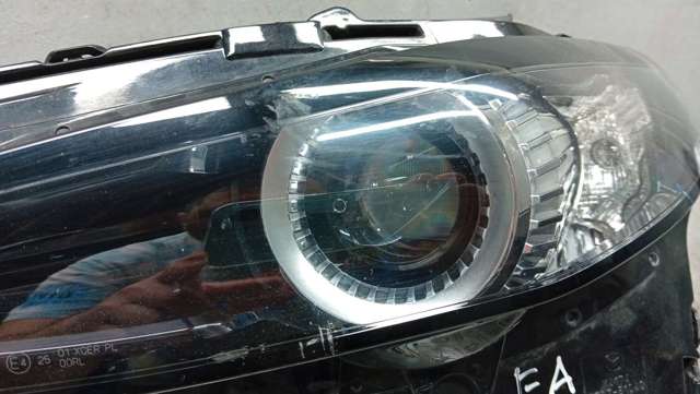 MAZDA DFR751040 Левая фара в наличии Тернополь