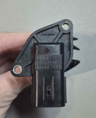 E5T62271 MAZDA ДМРВ купить в Чернигов