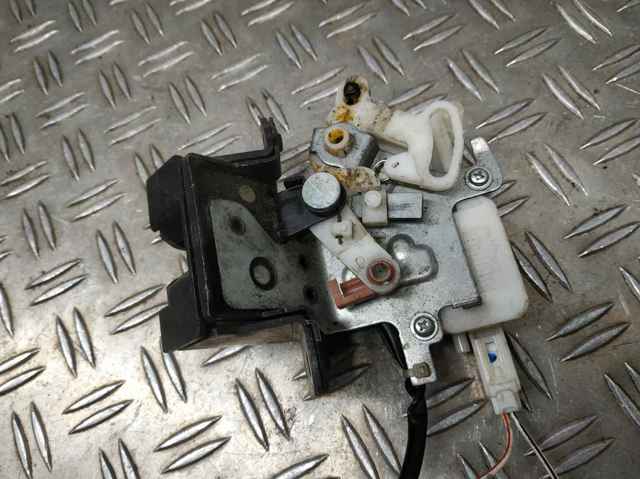 MAZDA EG2162310 Замок багажника в наличии Ровно