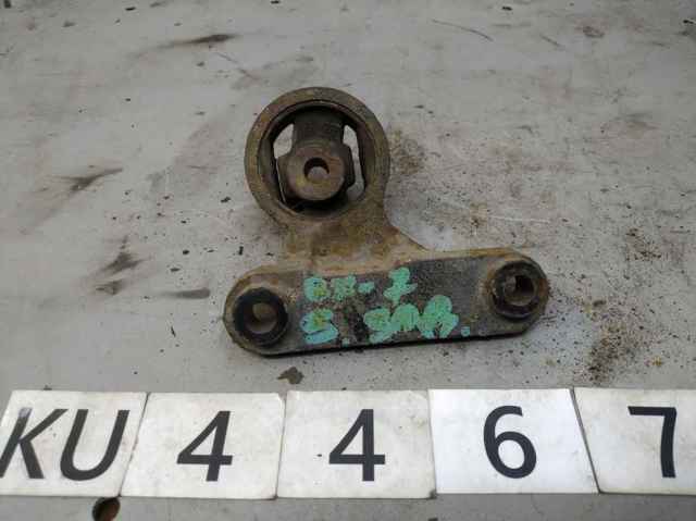 EG252868YA Кронштейн (траверса) заднего редуктора левая купить Львов