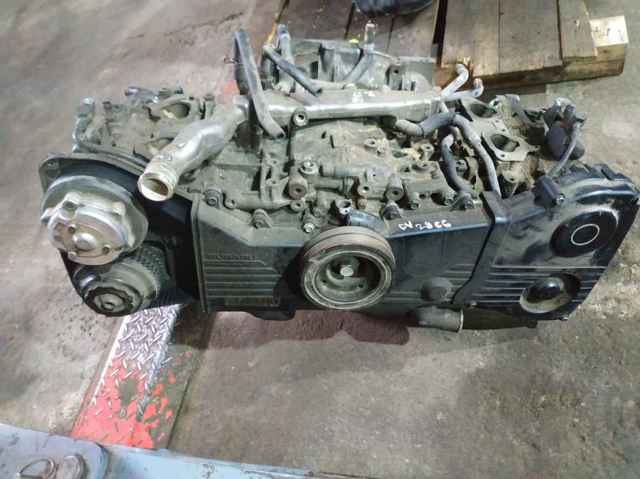 Двигатель голый EJ20 SUBARU