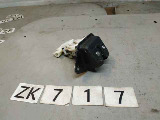 Замок задней двери EUK9361110A HONDA