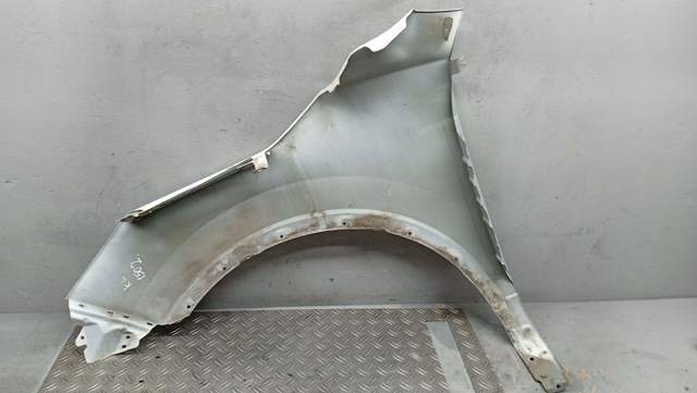 F31004EAMB NISSAN Крыло переднее правое купить в Ровно