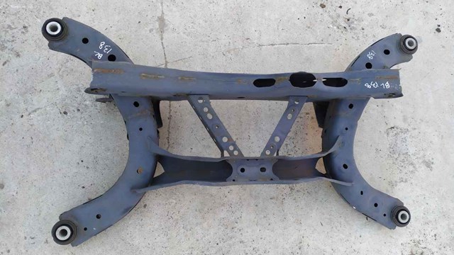 Поперечина задней подвески GHP92880X MAZDA