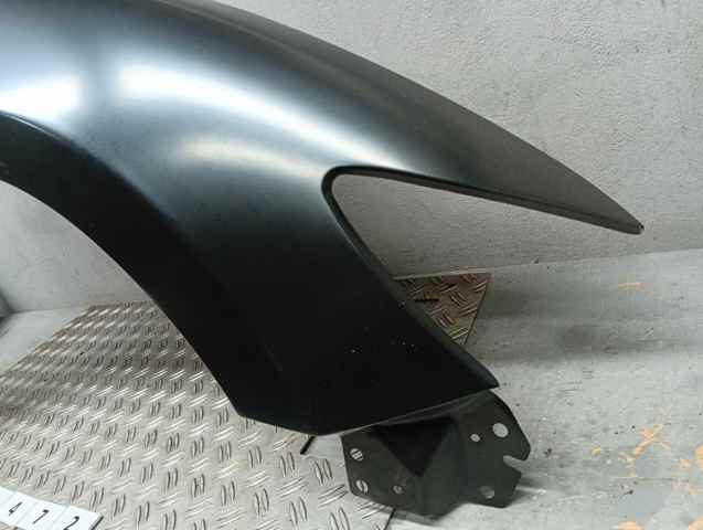 Правое крыло GHP952111A MAZDA