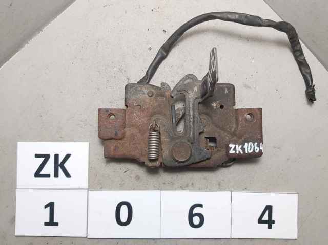 Запор капота (замок и привод замка капота) GJ6A56620E MAZDA