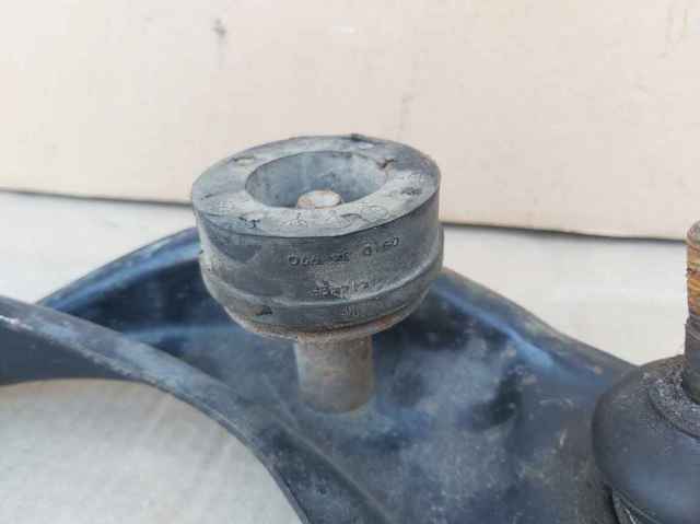 GS1D34250C Рычаг передней подвески верхний левый купить Киев