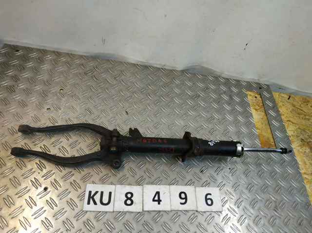 Амортизатор передней подвески левой GS1D34900G MAZDA