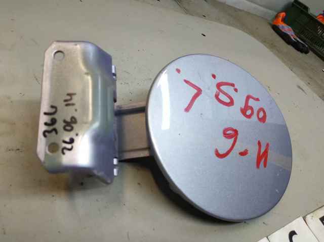GS1D42410B Лючок бензобака (топливного бака) купить Днепр