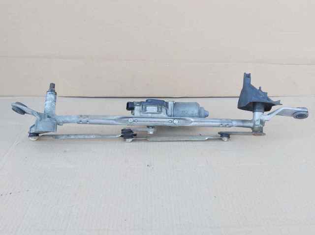 GS1D67340 MAZDA Мотор стеклоочистителя лобового стекла купить в Павлоград