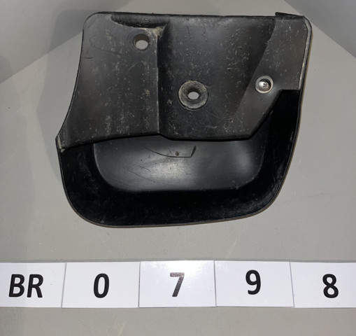 J1010SC004 SUBARU Задние брызговики купить в Тернополь