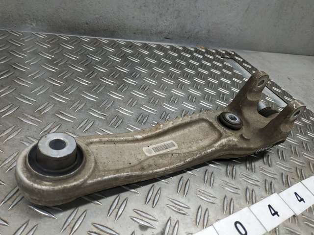 Правый рычаг передней нижней подвески J9D33C254BB LAND ROVER