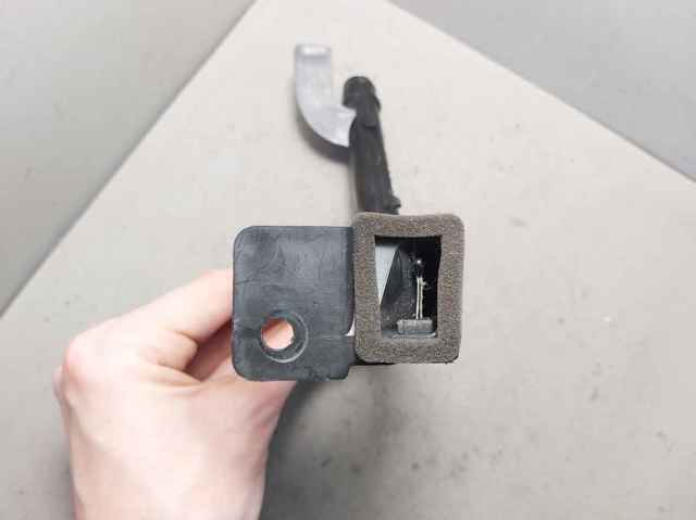 MAZDA K7571KD49 в наличии Черновцы