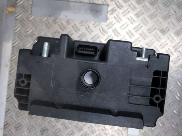 K8D210C784AF LAND ROVER Аккумулятор купить в Черновцы