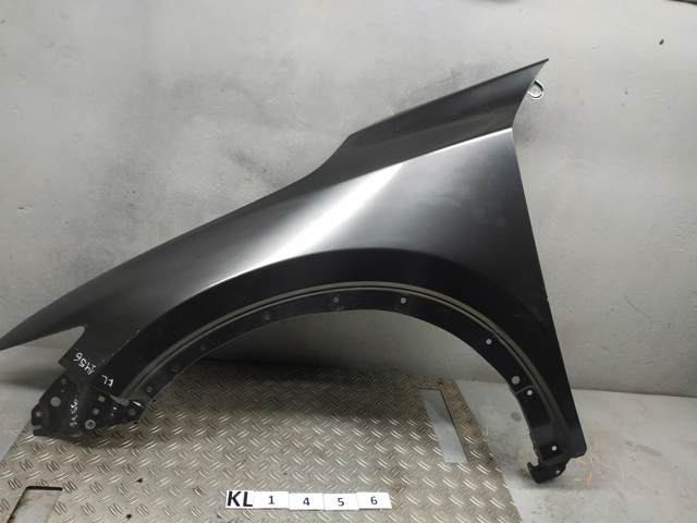 Переднее левое крыло KB7W52211 MAZDA