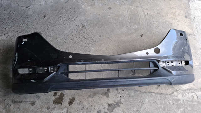 Бампер передний KB8A50031 MAZDA
