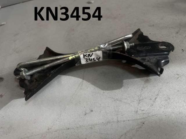 KD5356031A MAZDA Подставка аккумулятора купить в Харьков