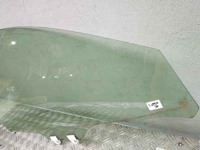 MAZDA KD5358510 Стекло двери передней правой в наличии Николаев