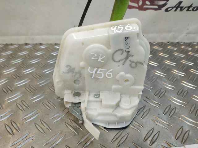 Замок двери задней левой KD5373310 MAZDA