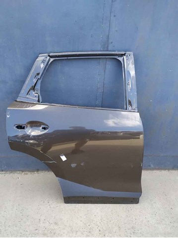 Задняя правая дверь KDY37202XC MAZDA