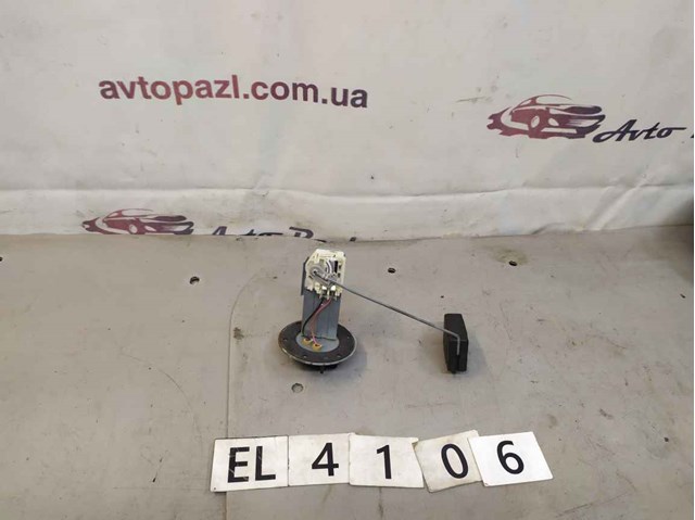 Датчик уровня топлива в баке, правый KE7060970 MAZDA
