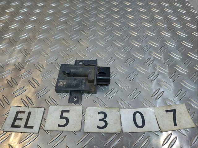 LAND ROVER LK629D370BA в наличии Черновцы