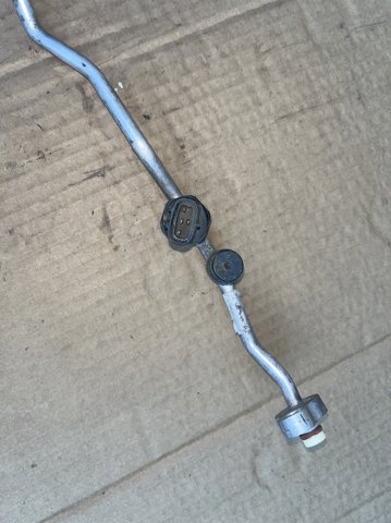 LR013878 LAND ROVER Шланг кондиционера, от радиатора к испарителю купить в Павлоград