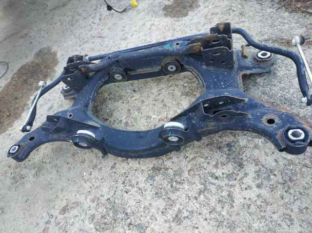 LAND ROVER LR028449 Подрамник задний в наличии Житомир