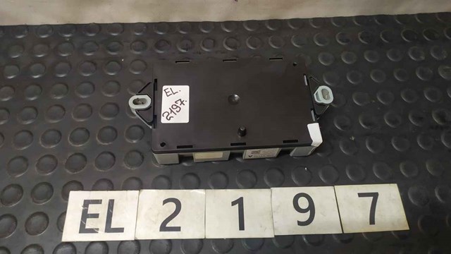 Блок предохранителей задний, салонный LR041091 LAND ROVER