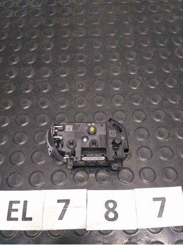 Блок кнопочных переключателей рулевого колеса LR092578 LAND ROVER