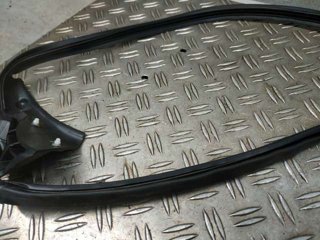 LAND ROVER LR110734 в наличии Тернополь