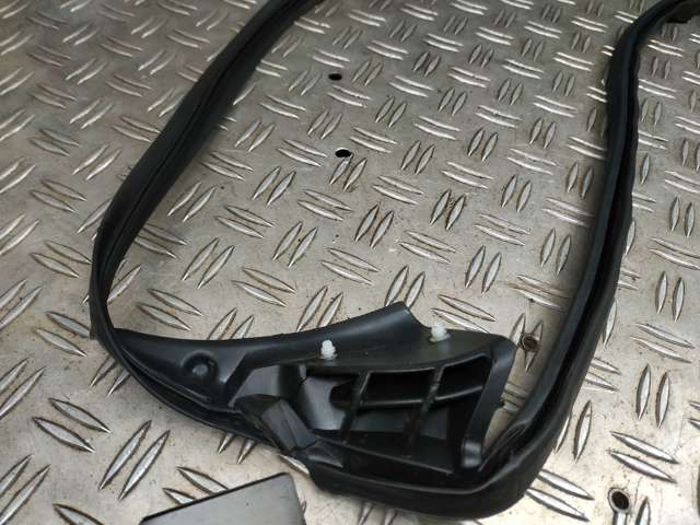 LR110734 LAND ROVER купить в Ужгород