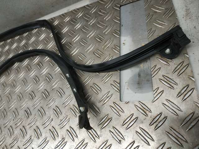 LAND ROVER LR110734 в наличии Кривой Рог