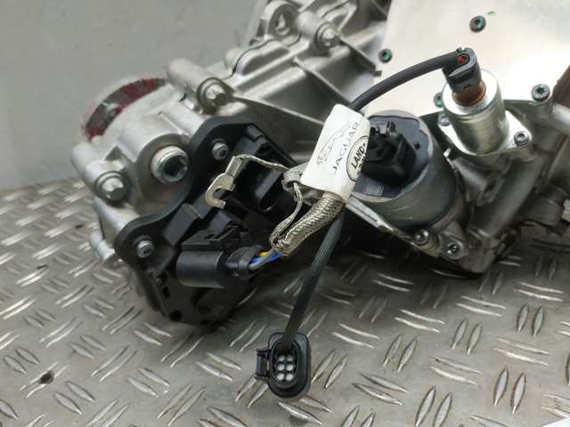LR142046 LAND ROVER купить в Житомир