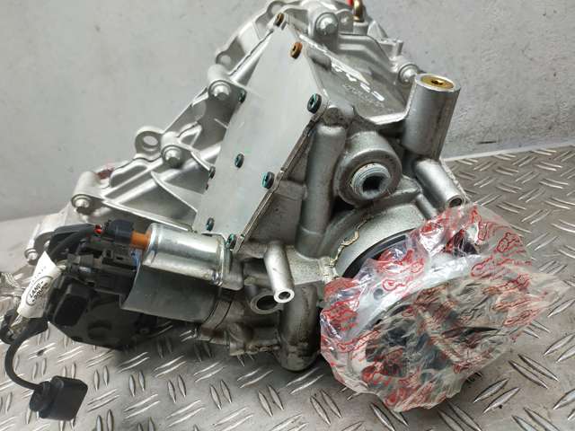 LAND ROVER LR142046 в наличии Павлоград
