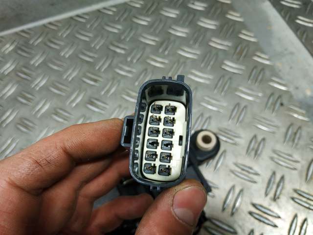 LR178957 LAND ROVER купить в Кривой Рог