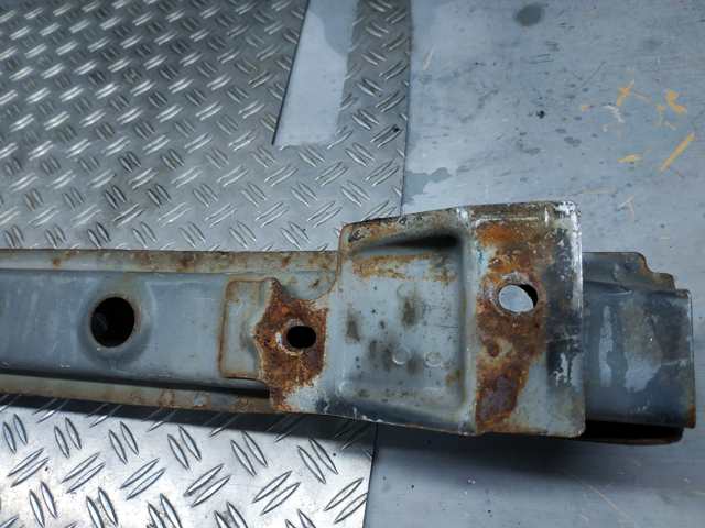 MN175831 Усилитель бампера переднего купить Черкассы