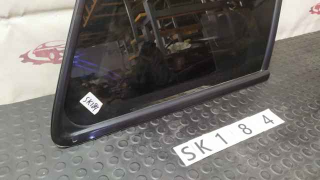 Стекло кузова/багажного отсека, правое MR574296 MITSUBISHI