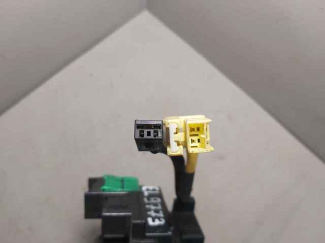 MR583930 MITSUBISHI Шлейф руля купить в Запорожье