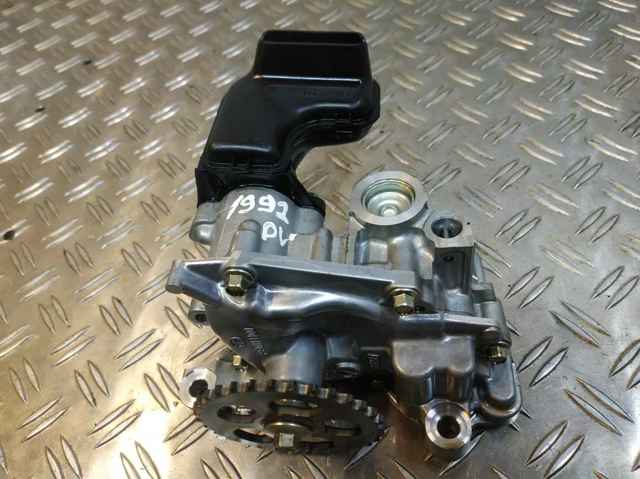MAZDA PE0114100 Масляный насос в наличии Одесса