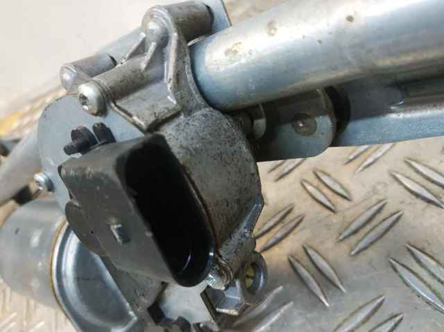LAND ROVER W0027101 в наличии Ровно