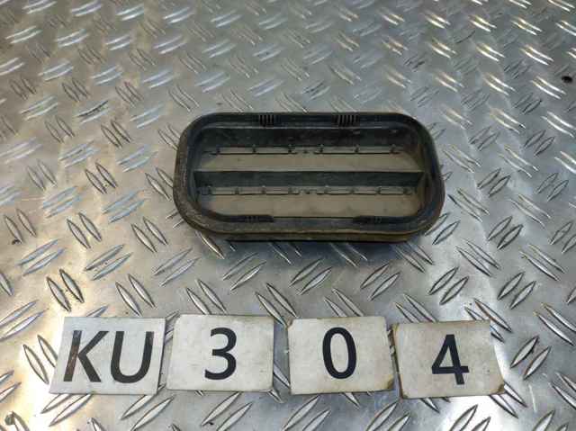 Решетка вентиляционная задняя YF1A54280B62AE FORD