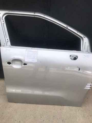 Пассажирская передняя дверь YQ00173880 PEUGEOT