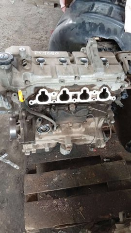 Двигатель в сборе Z62702300A MAZDA