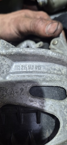 782215147917 VAG Правая подушка двигателя купить в Полтава