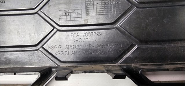 8W0853651EB VAG Решетка радиатора купить в Винница